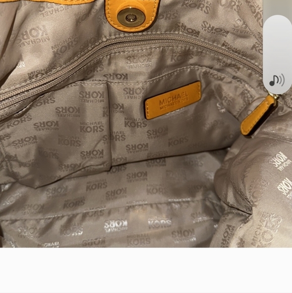 Michael Kors Mustard Shoulder Bag - Picture 3 of 7